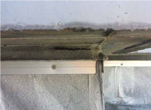 防水端末のシール切れ